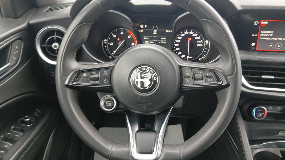 Alfa Romeo Stelvio 2.2 Turbodiesel 190 CV AT8 Q4 Business